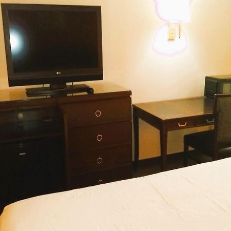 Oyo Hotel Mcintyre Ga, Us 441 외부 사진